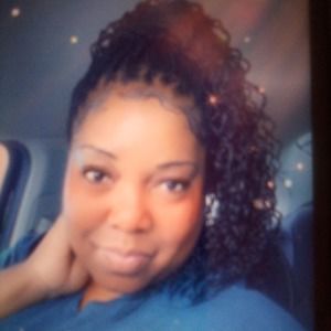 Meet your Posher, Denise